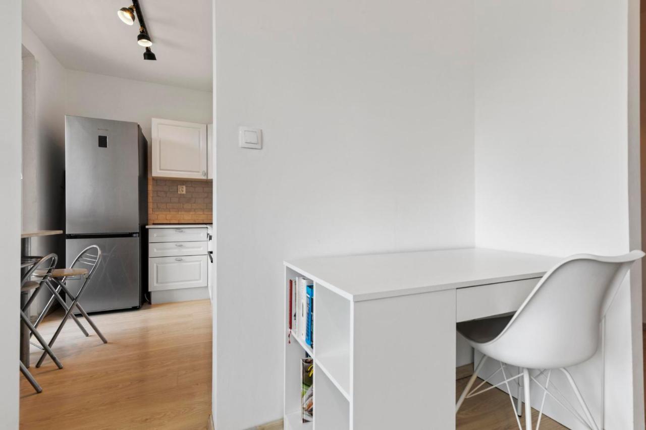 Apartment 20 Minutes From City Center W Netflix, Coffee Or Tea & Parking Pressburg Exterior foto