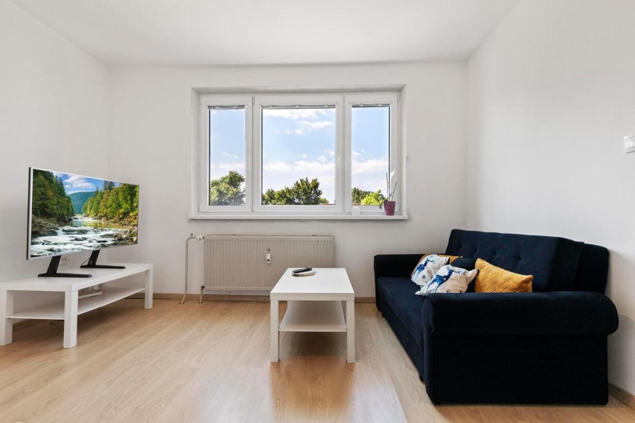 Apartment 20 Minutes From City Center W Netflix, Coffee Or Tea & Parking Pressburg Exterior foto